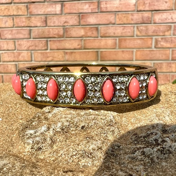 Heidi Daus Colorful faux coral & clear Swarovski crystals clamper bracelet - Picture 4 of 12